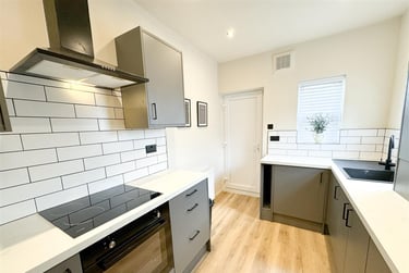 3 bed flat, Warwick Street, Shieldfield, Newcastle, NE65AR - Image 4